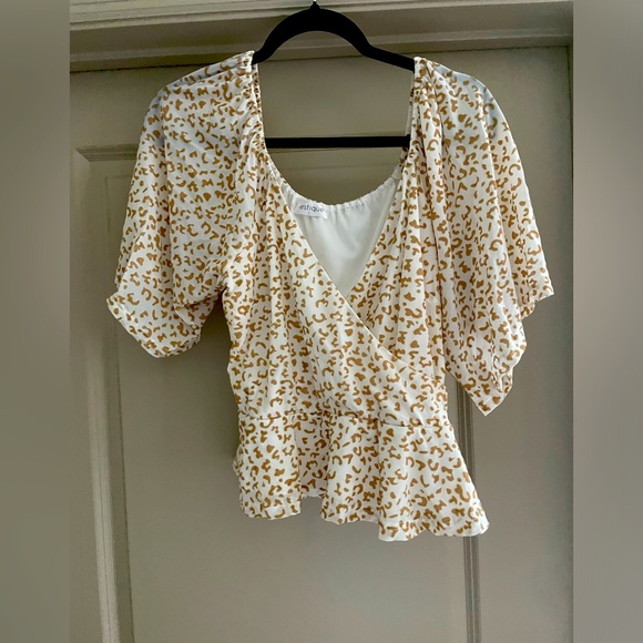 Vestique Leopard Peplum Top - Picture 1 of 5